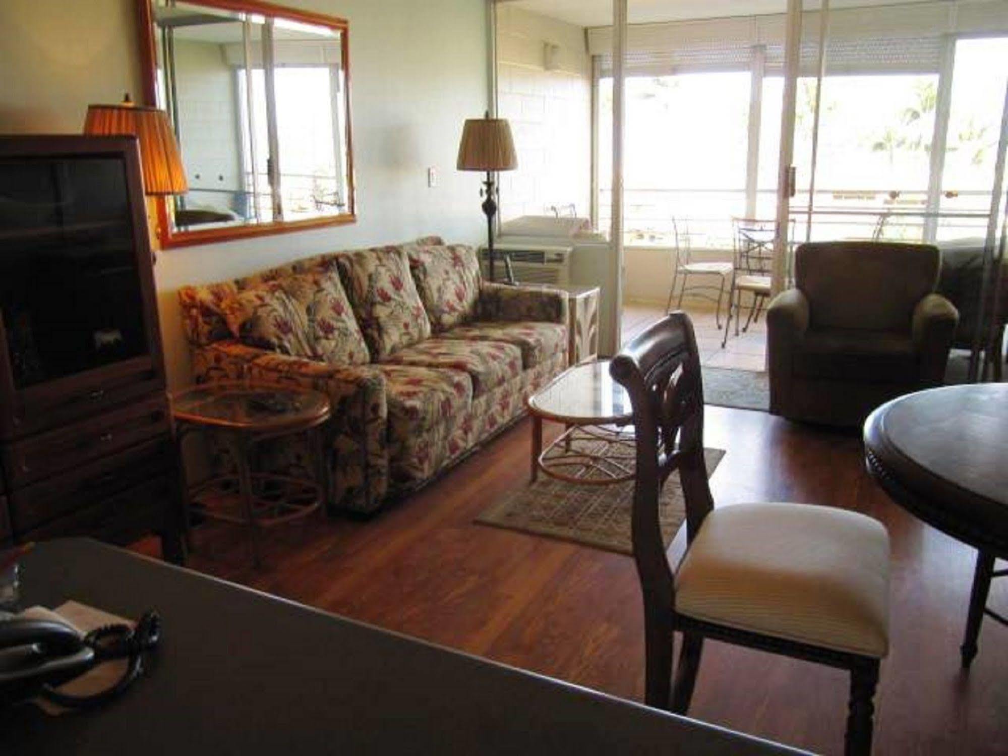 Kamaole Beach Royale Kihei Exterior photo