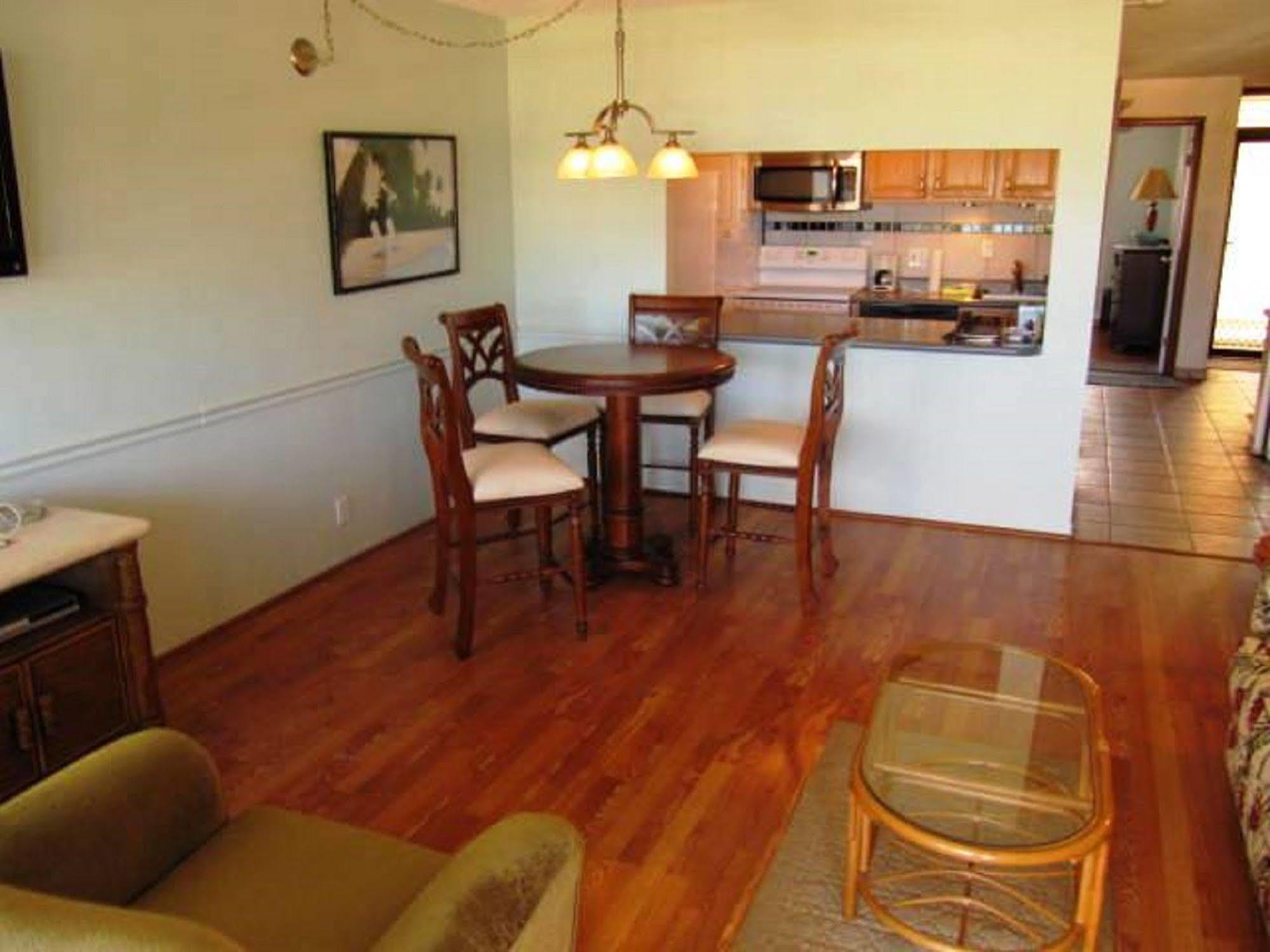 Kamaole Beach Royale Kihei Exterior photo